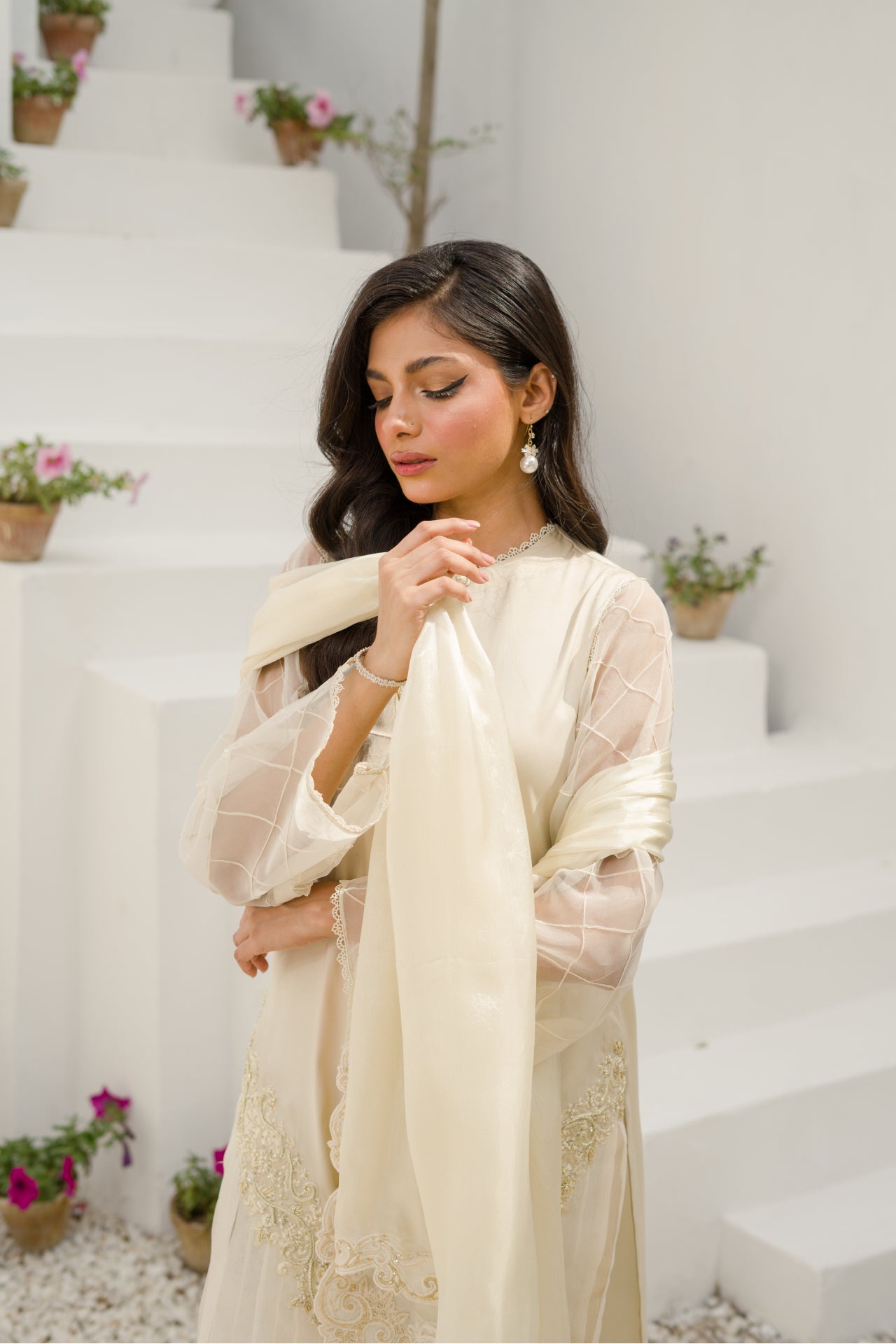 Nora Ivory EMBROIDERED SILK SHIRT WITH PANT